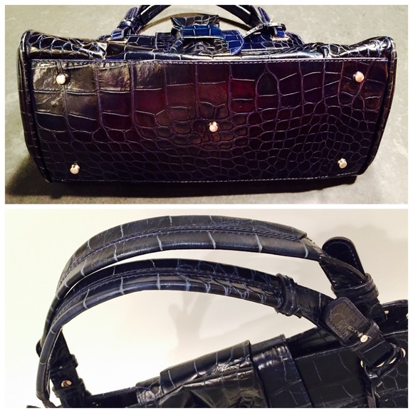 ❣️SALE ❣️FURLA Dark Ink Blue Croc Embossed Bag - Picture 3 of 4