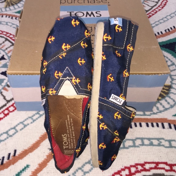 Limited edition Tom's