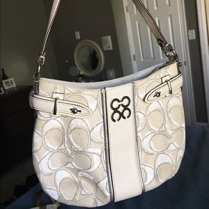 Coach bag-barely used