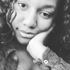 Meet your Posher, Elisha