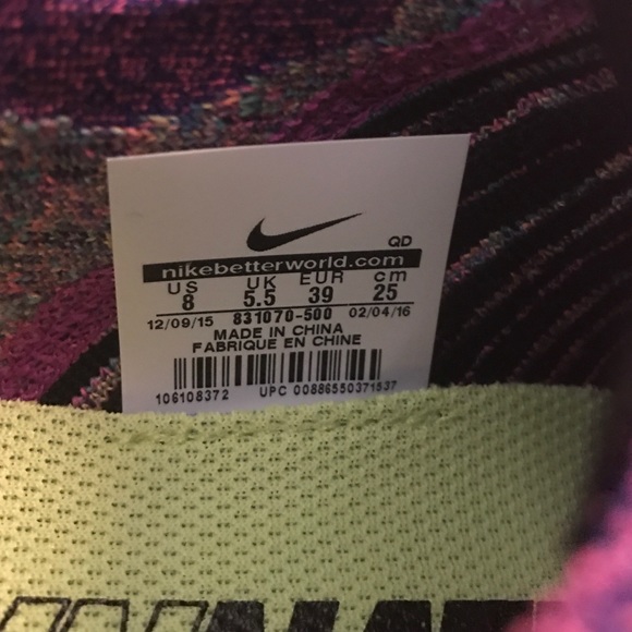 Nike Free Run Flyknit Sneakers - Picture 3 of 4