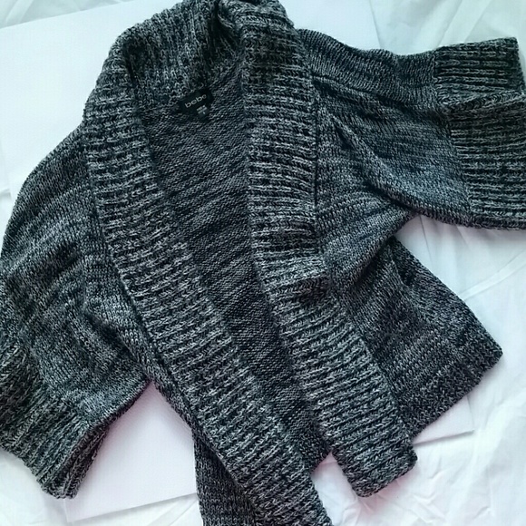 Warm Sweater - Picture 2 of 4