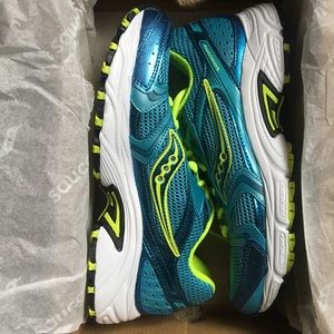 Saucony Grid Oasis 2