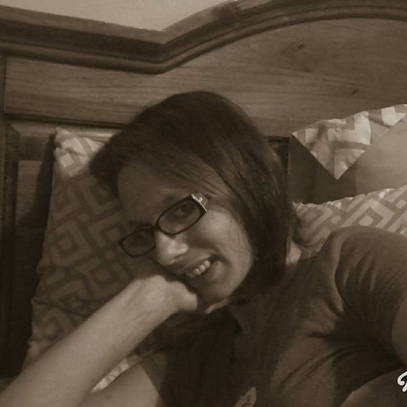 Meet your Posher, Stephanie - Picture 1 of 1