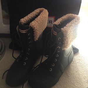 Hunter shearling lined boots