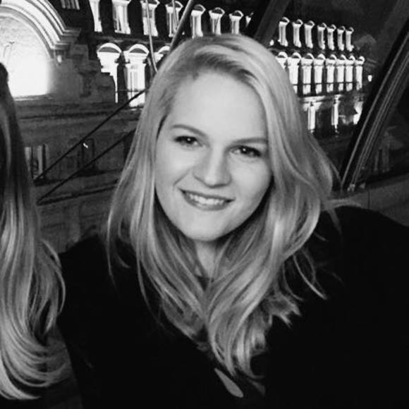 Meet your Posher, Sandy