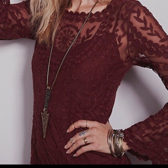 AUTHENTIC LINED FREE PEOPLE BELL SLEEVE DRESS - Picture 4 of 4