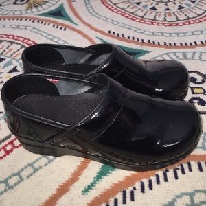 Sanita clogs