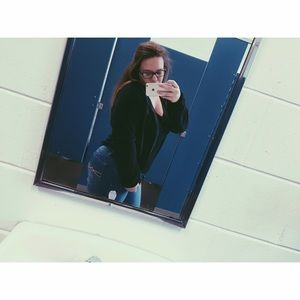 Meet your Posher, Taylor