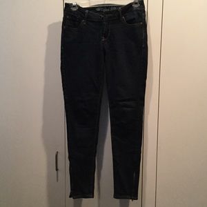 Awesome denim jeans!!