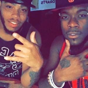 Meet your Posher, Dee