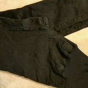 Old Navy black Maternity skinny jeans, size 6
