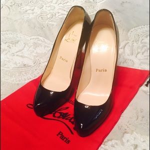 Christian Louboutin Platform Patent Pump!