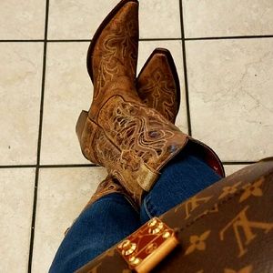 Meet your Posher, Shannon