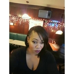 Meet your Posher, Desiree