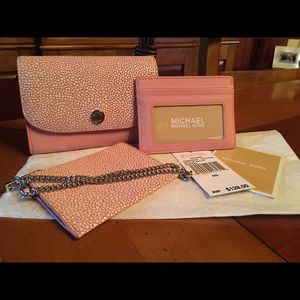 Michael Kors Juliana 3-in-1 Wallet ~ Pale Pink