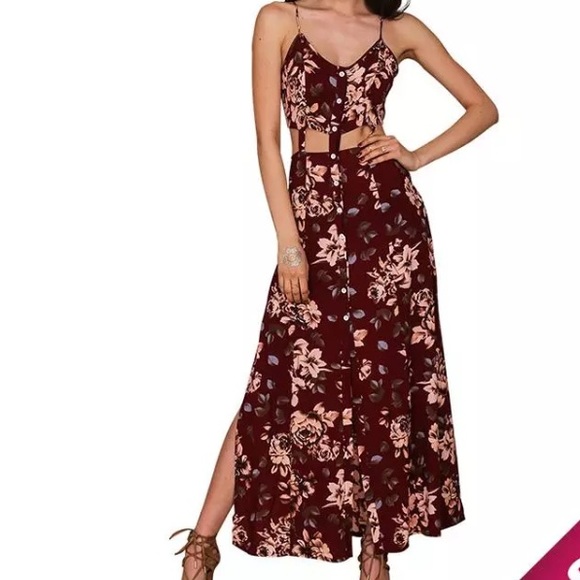 Black Heart Boutique Dresses & Skirts - Floral Print Mid Driff Cutout