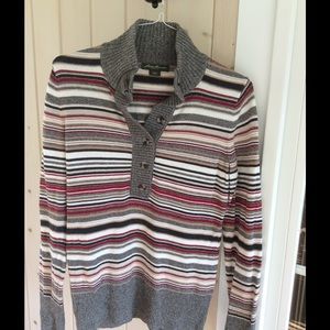 Eddie Bauer Medium Tall sweater