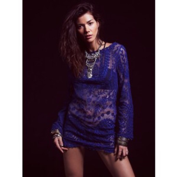 AUTHENTIC LINED FREE PEOPLE BELL SLEEVE DRESS - Picture 2 of 4