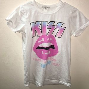 Junk Food Kiss graphic tee. Size M.