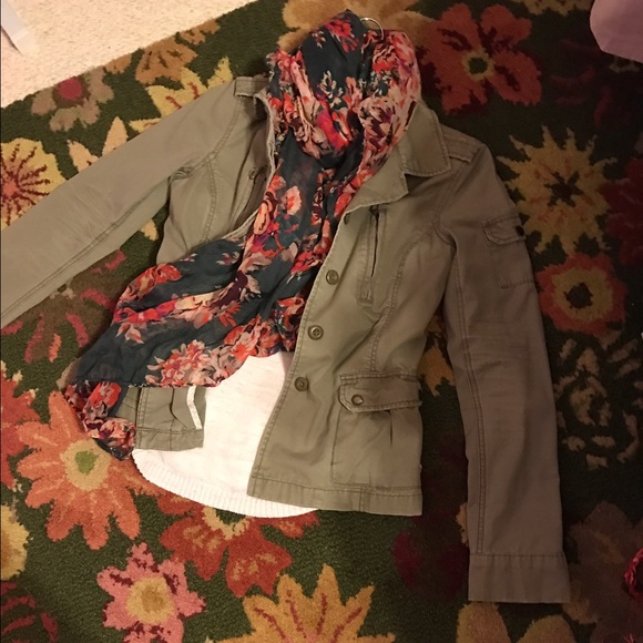 American Eagle army style jacket