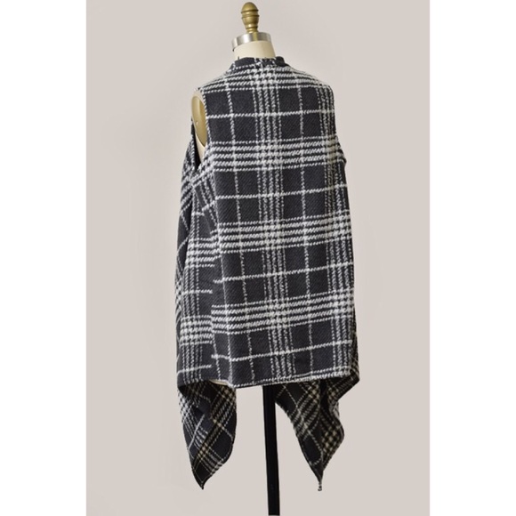 LAST ONE!! Plaid Vest - Picture 3 of 3