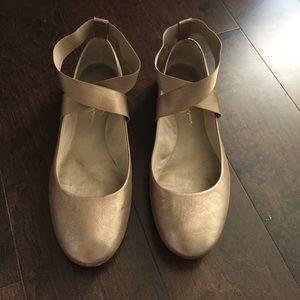 Jessica Simpson Ballet Flats in Size 8
