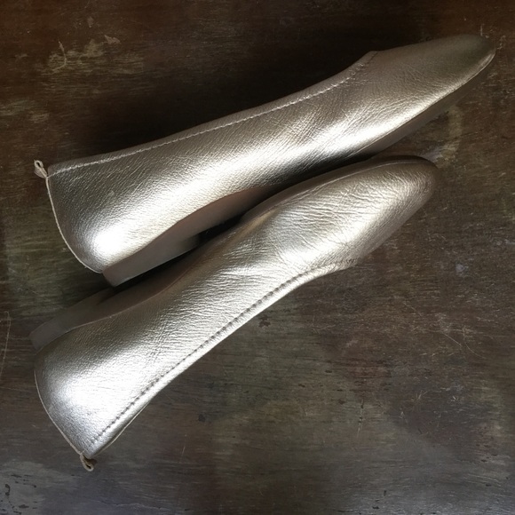 DONATED 🚛 Leather Skimmers SOFT! - Picture 2 of 4
