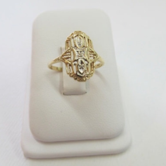 Vintage 10kt YG diamond cluster ring