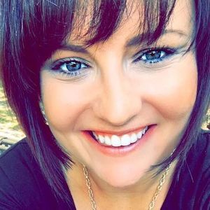 Meet your Posher, Ellizebeth