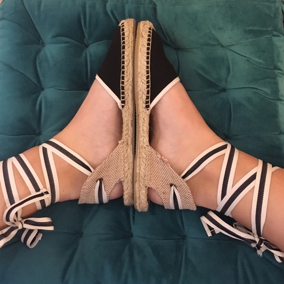 SOLUDOS wrap up navy espadrilles