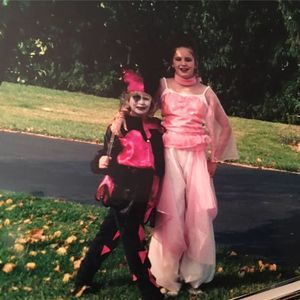 Meet your Posher, Elizabeth