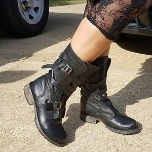 Steve Madden  Black Moto Boots