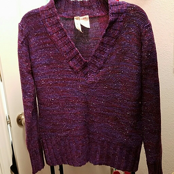 Purple v.necks sweaters size 15/17 XL