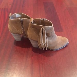 Steve Madden Brown/Tan Suede Booties