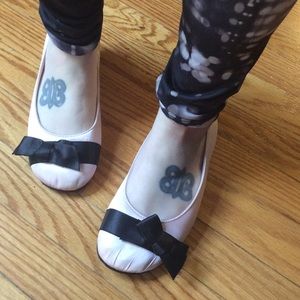 Cute pink and black ballet flats Dr. Scholl's