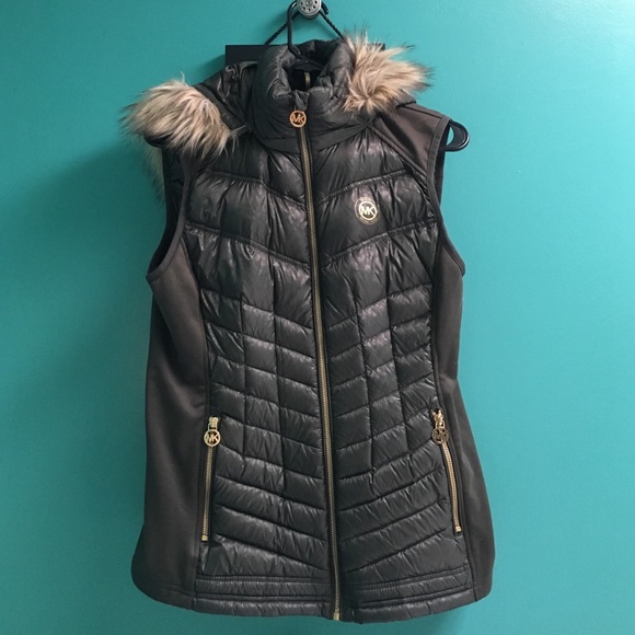 MICHAEL KORS PUFFER VEST