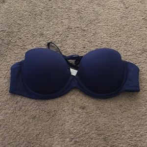Blue Hanes push up bra. 36B