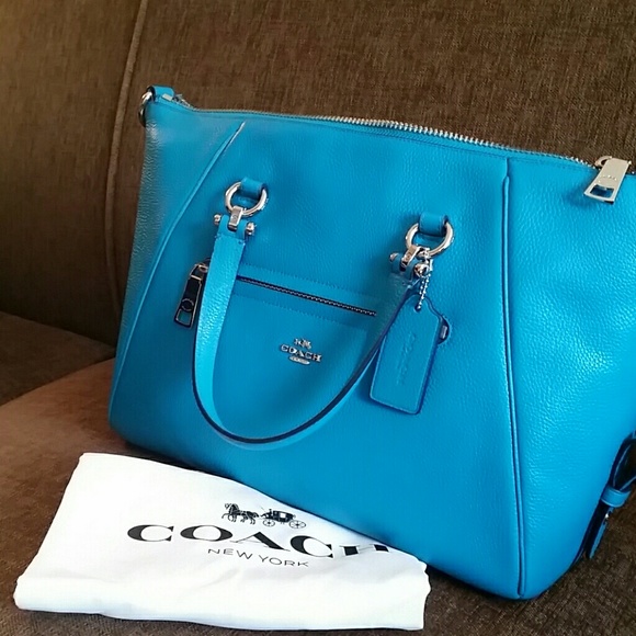 Medium Coach Handbag - Picture 2 of 4