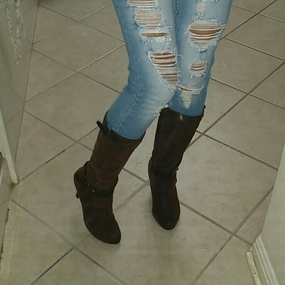 Boots - Picture 3 of 3