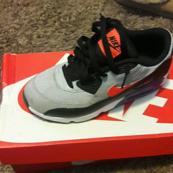 nike air maexs price negotiable - Picture 4 of 4