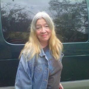Meet your Posher, Carolyn