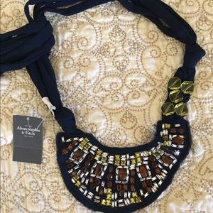 NWT Abercrombie & Fitch necklace/scarf accessory