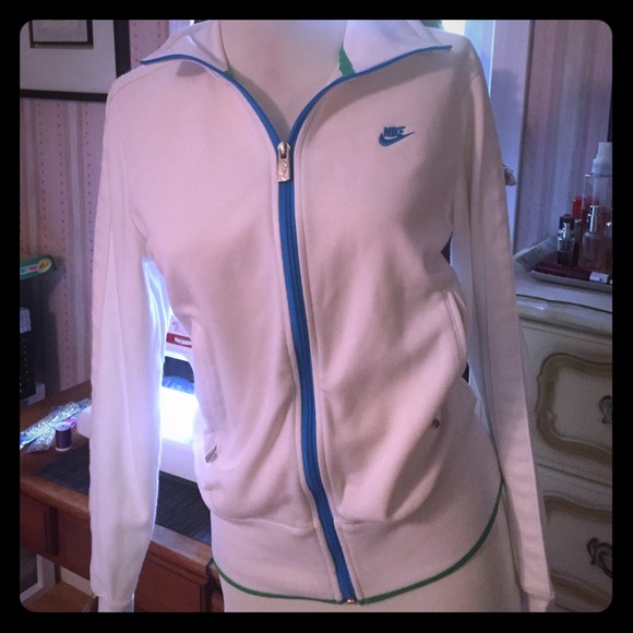 Nike jacket