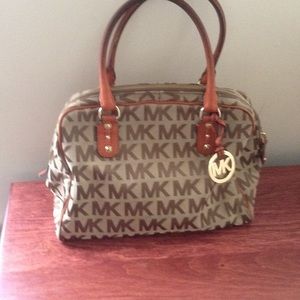 Michael Kors purse