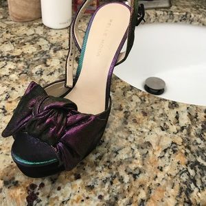 Shoe