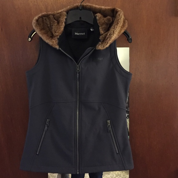 marmot hooded vest