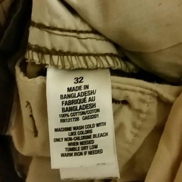 Cargo shorts - Picture 2 of 4