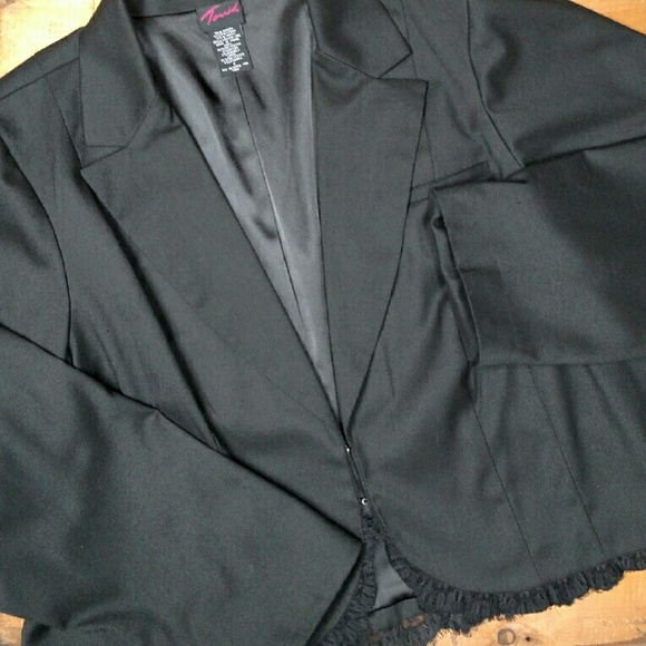 torrid Jackets & Blazers - Torrid Plus Size Lace Trimmed Blazer (24/26)