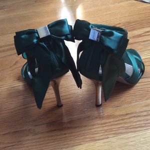 Bakers green and silver heels with matching purse